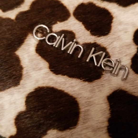 🆕️Calvin Klein leopard print satchel - Picture 7 of 8